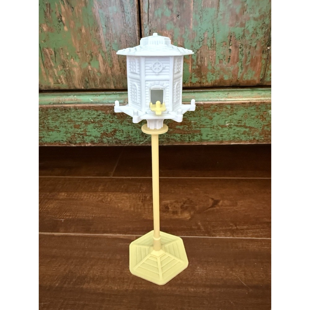 Barbie Mattel Bird House On A Stand 1993 Dollhouse Replacement Furniture